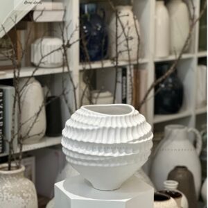Bình gốm trắng vỏ ốc 004